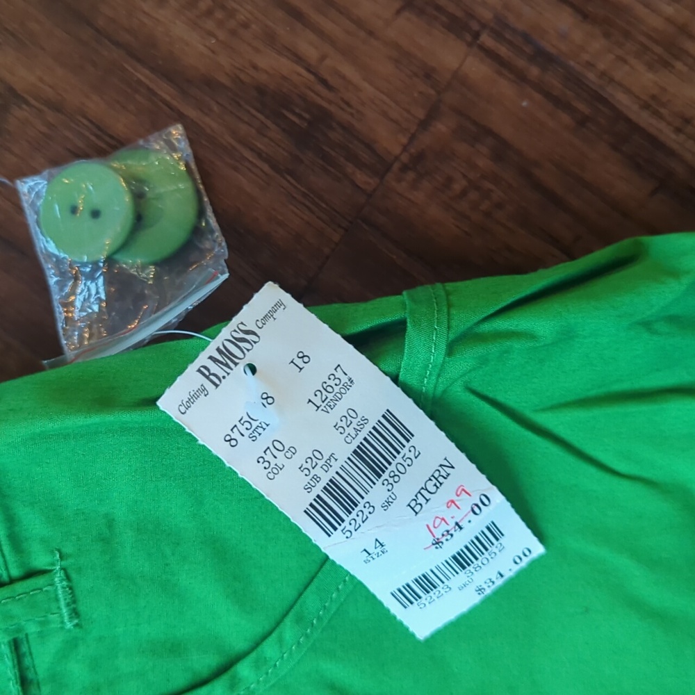 Tailor B. Moss Vibrant Green Women's Cargo Shorts Size 14 - Picture 4 of 6